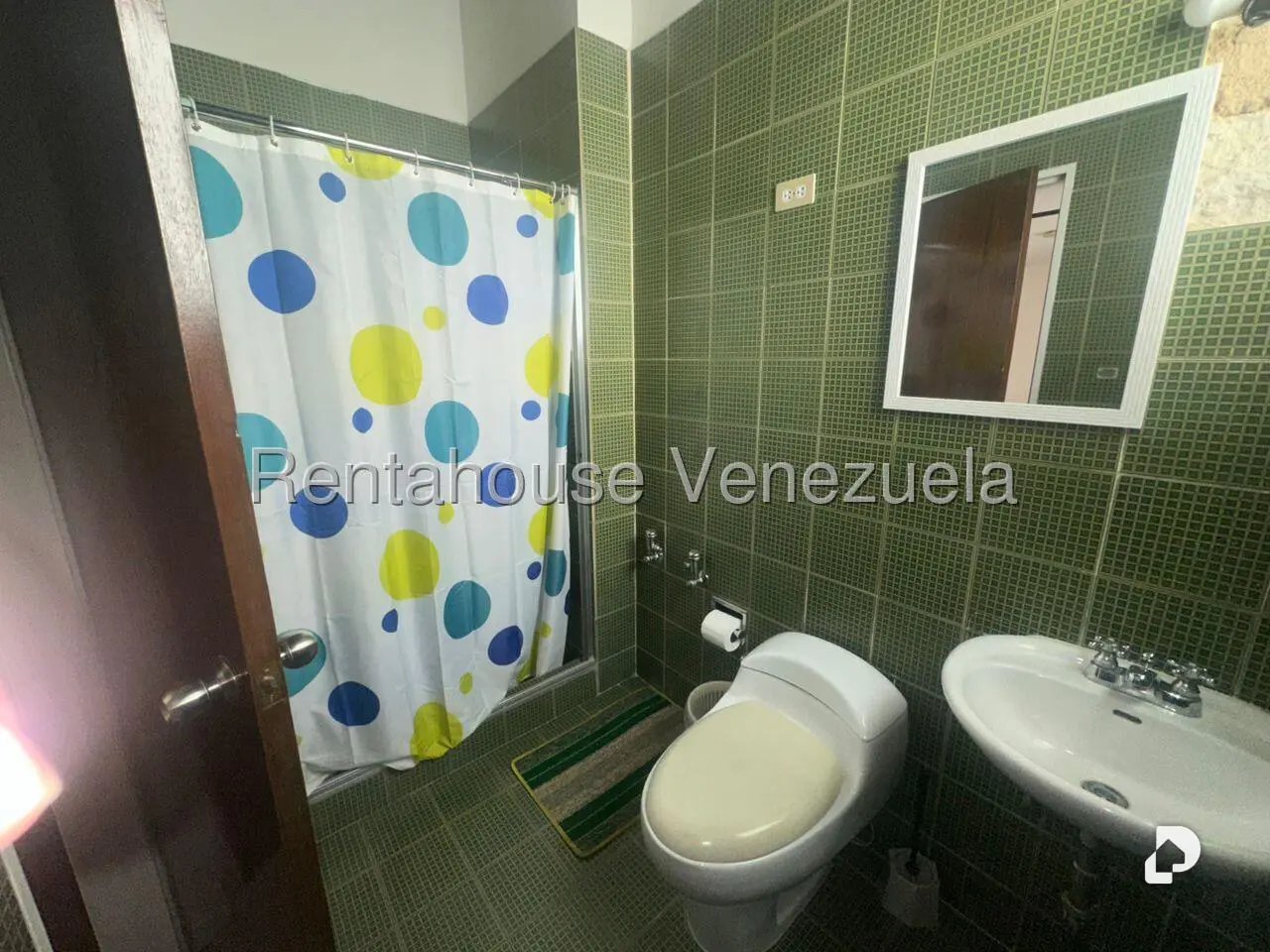 Casa en Santa Fe Sur, Caracas – 25