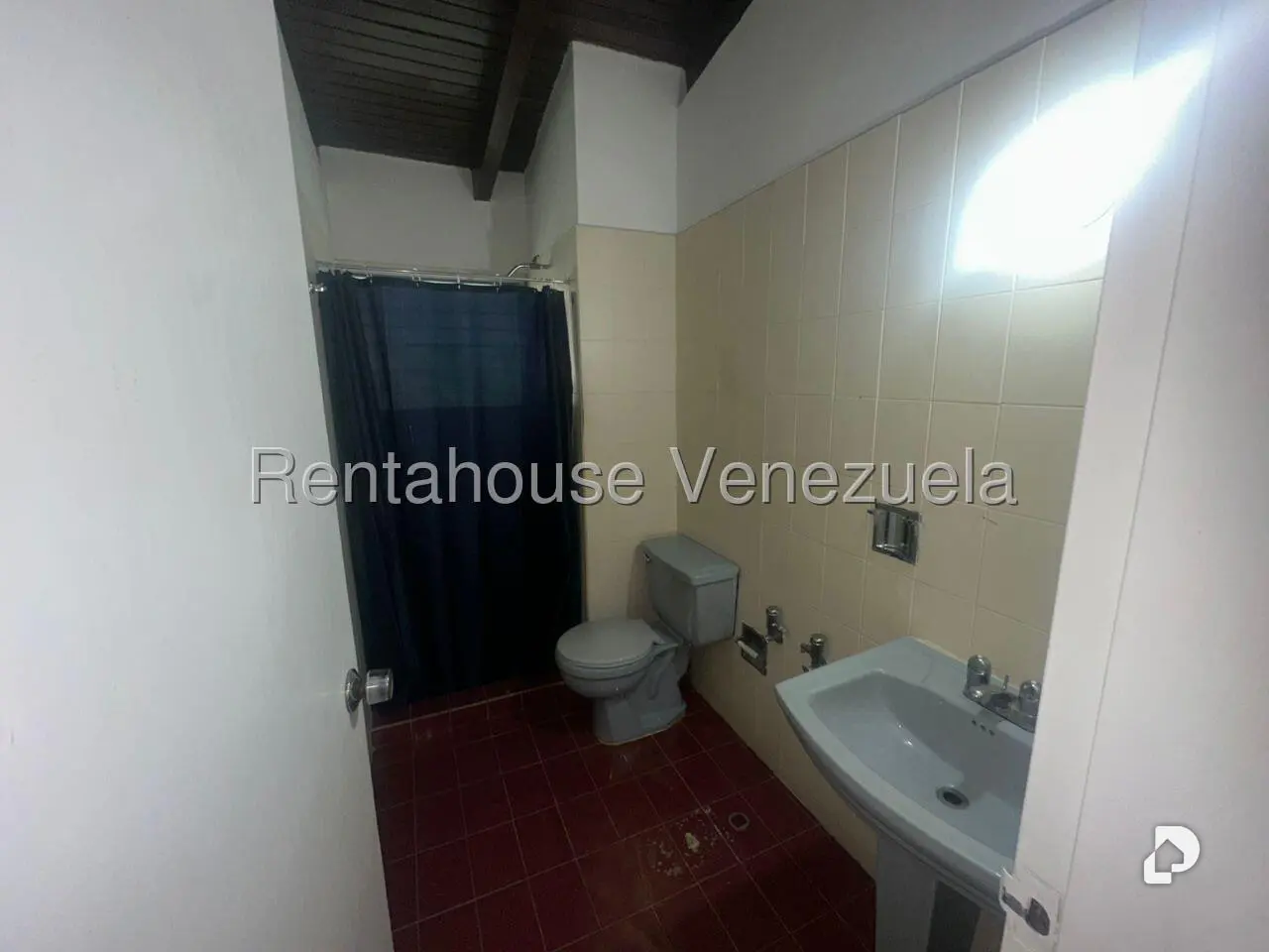 Casa en Santa Fe Sur, Caracas – 30