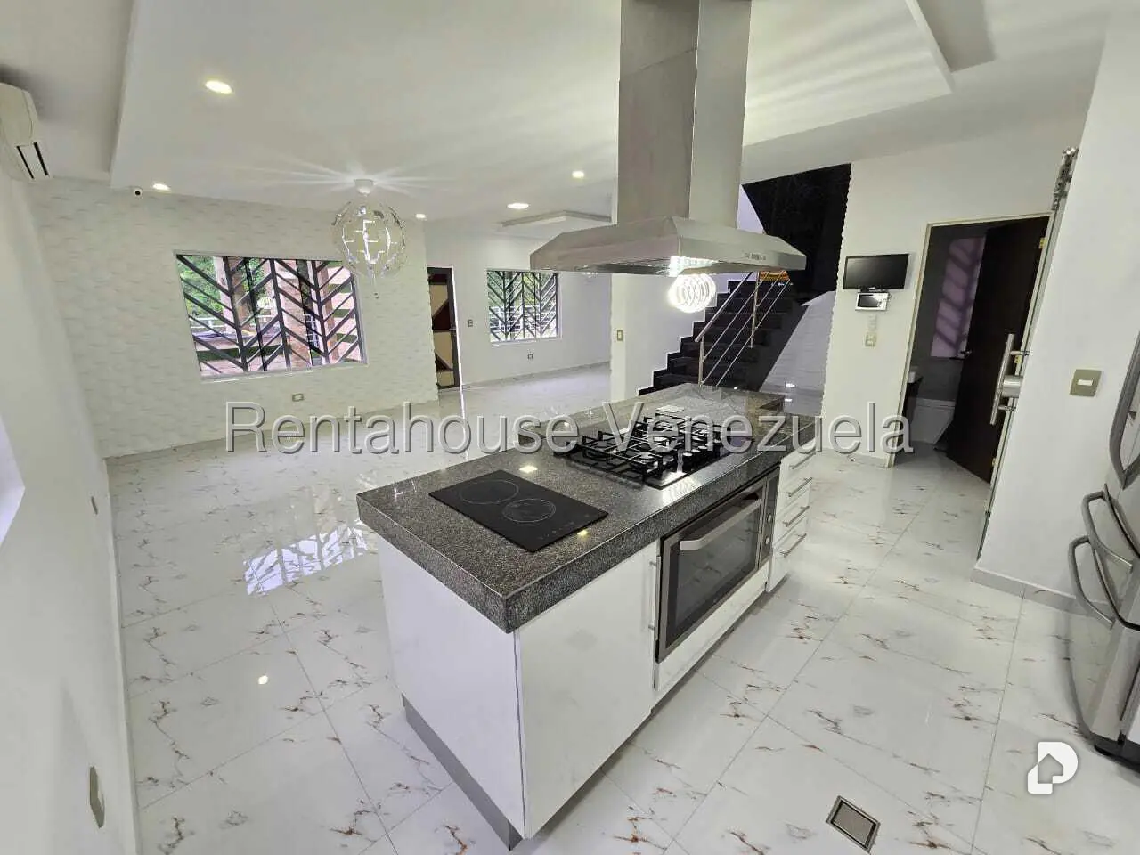 Townhouse en Colinas de Santa Mónica, Caracas – 21