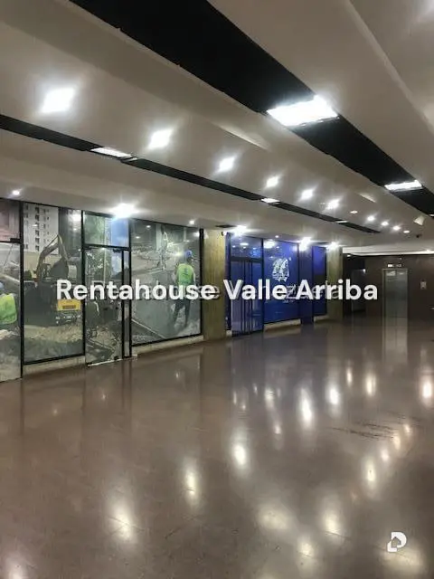 Oficina en Los Cortijos de Lourdes, Caracas – 3