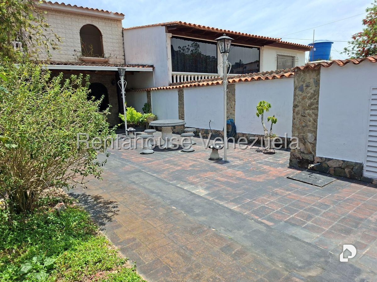 Casa en La Rosaleda, San Antonio de Los Altos – 4
