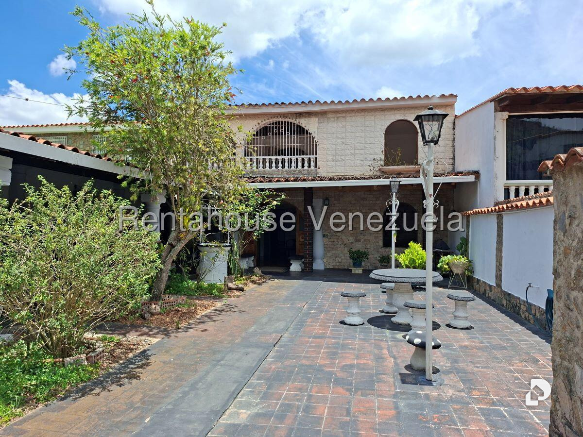 Casa en La Rosaleda, San Antonio de Los Altos – 3