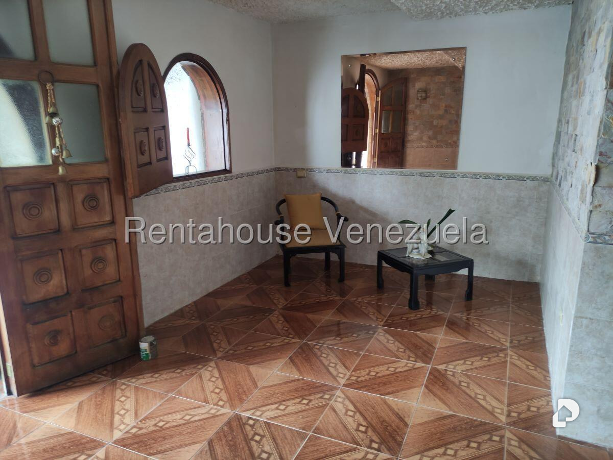 Casa en La Rosaleda, San Antonio de Los Altos – 6