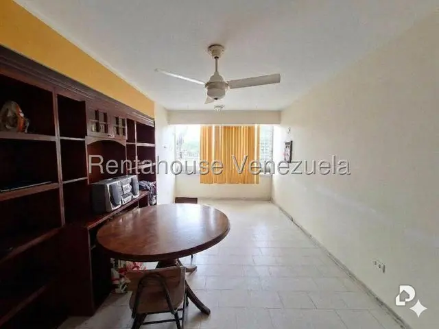Apartamento en Parroquia Urbana San José, Valencia – 4