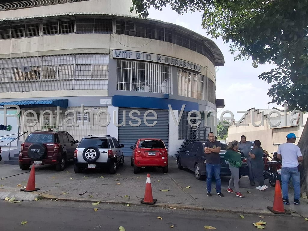 Local comercial en Quinta Crespo, Caracas - 1