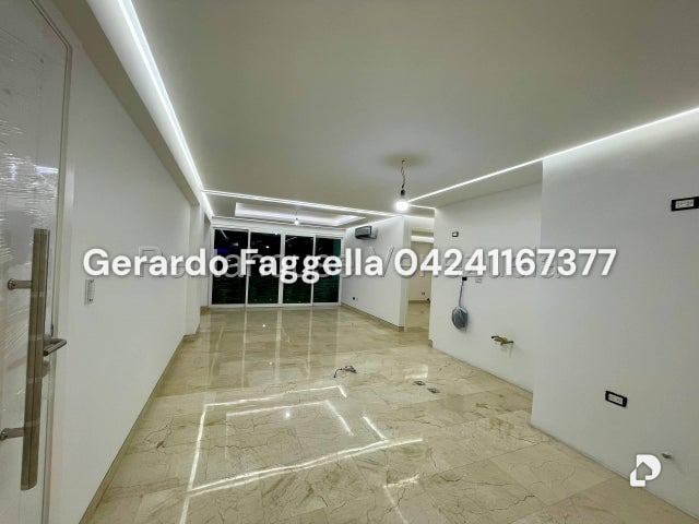 Apartamento en El Rosal, Caracas – 2