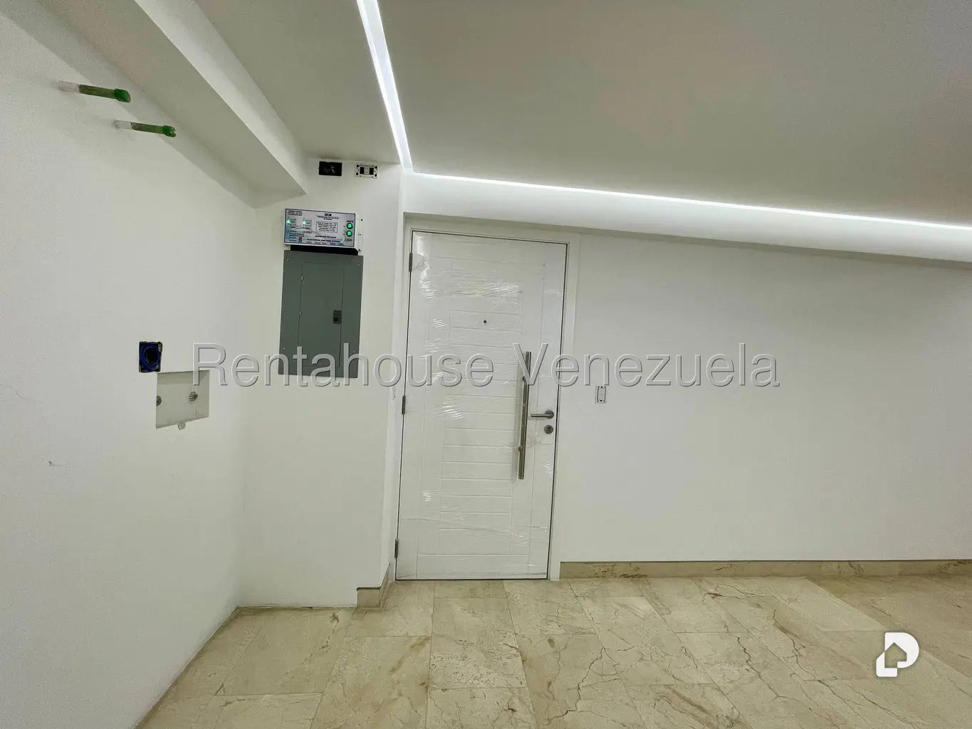 Apartamento en El Rosal, Caracas – 10