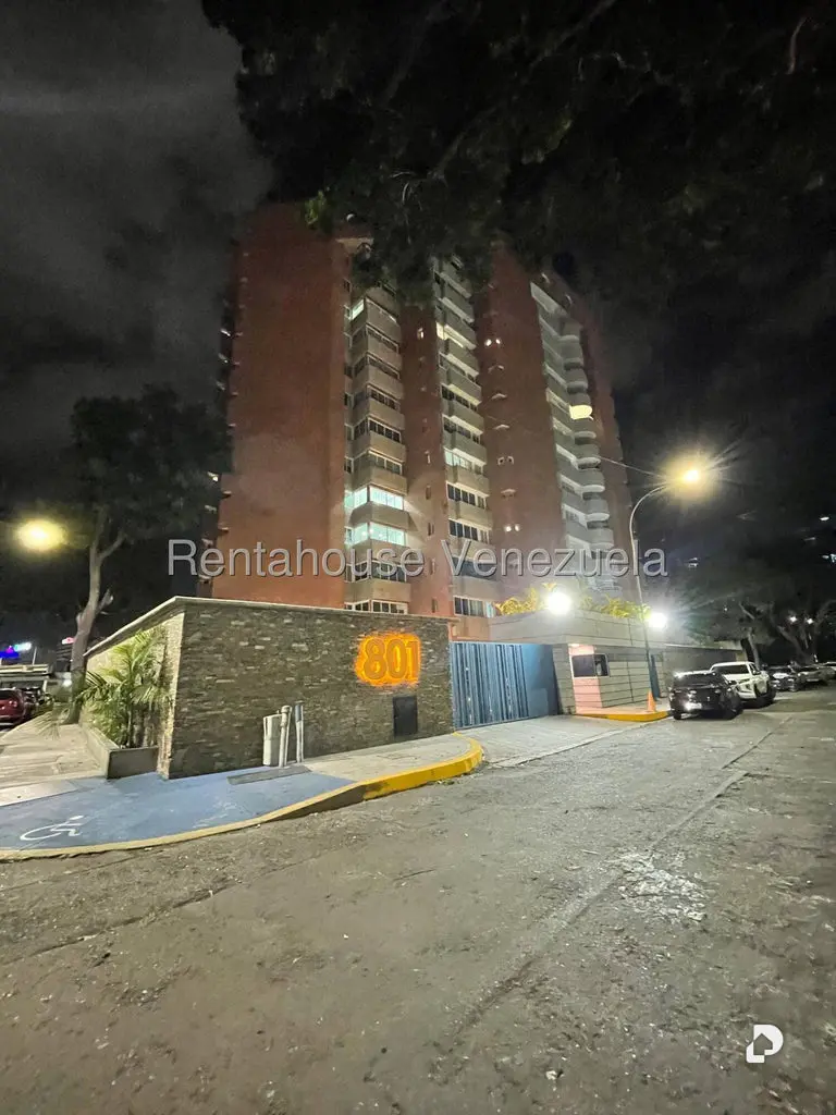 Apartamento en El Rosal, Caracas – 30
