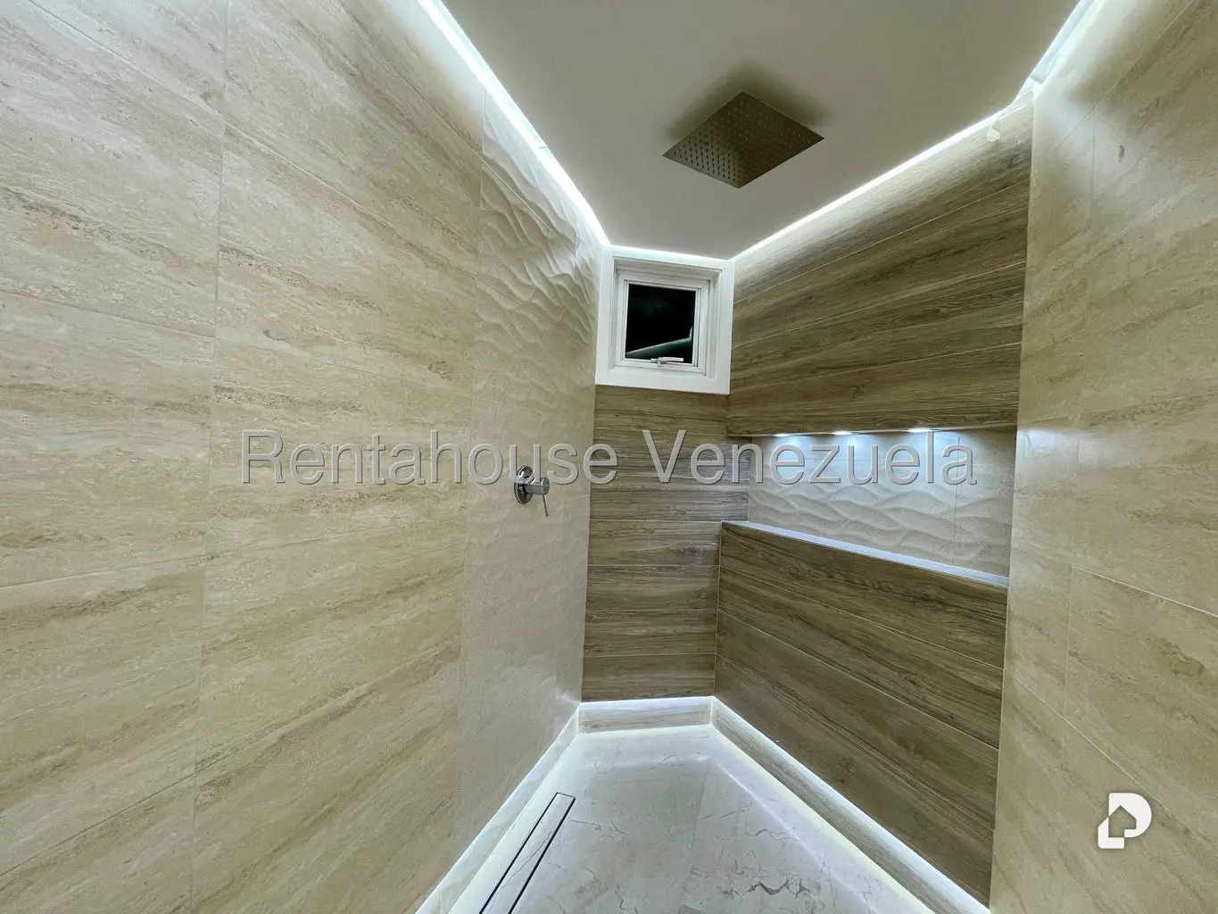 Apartamento en El Rosal, Caracas – 24
