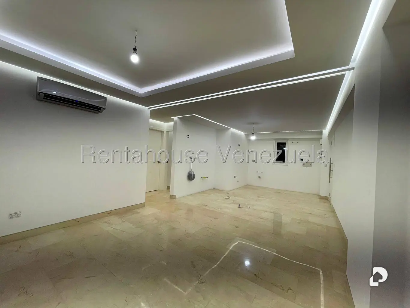 Apartamento en El Rosal, Caracas – 13