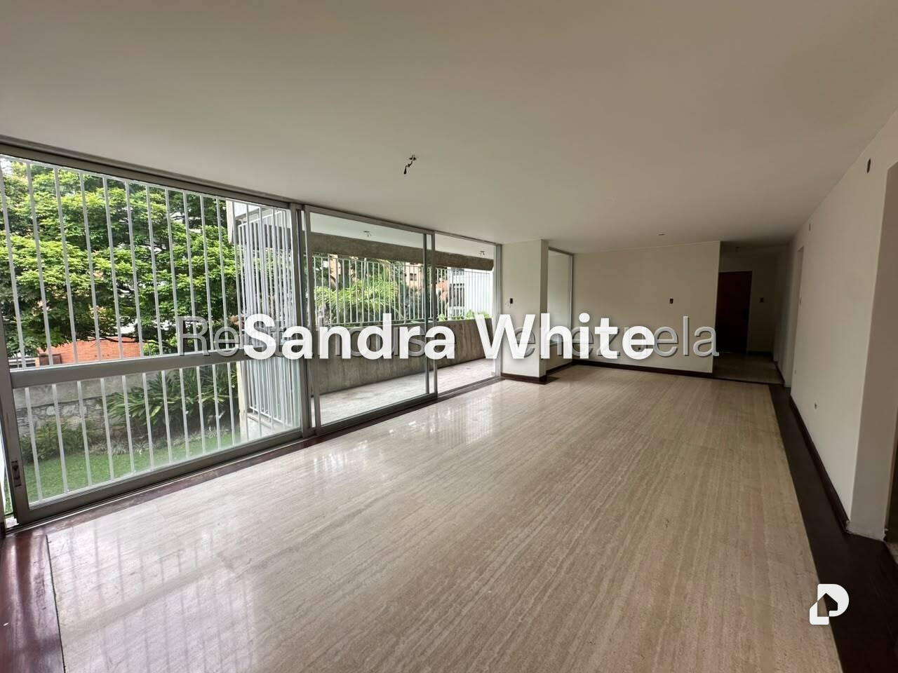 Apartamento en La Castellana. 27-6596, Caracas – 11
