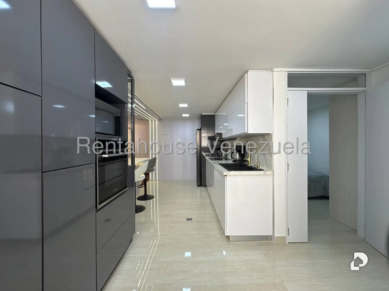 Apartamento en Cumbres de Curumo, Caracas – 13