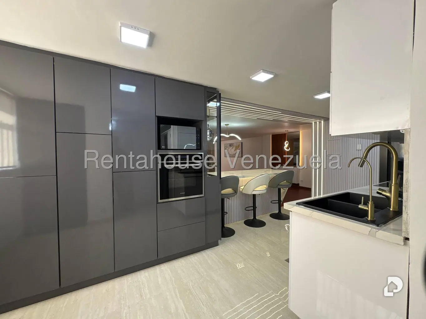 Apartamento en Cumbres de Curumo, Caracas – 14