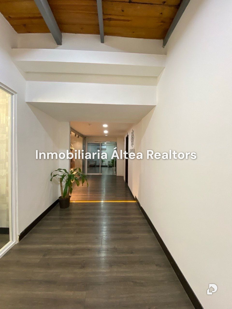 Local comercial en Las Mercedes, Caracas – 4