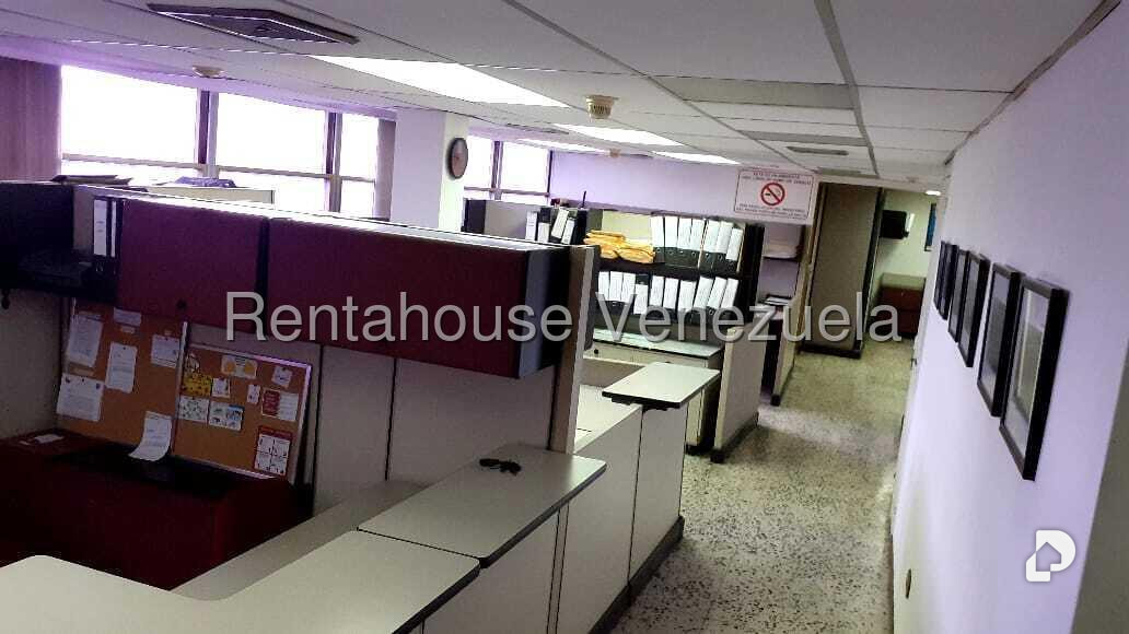 Oficina en Sabana Grande, Caracas – 11