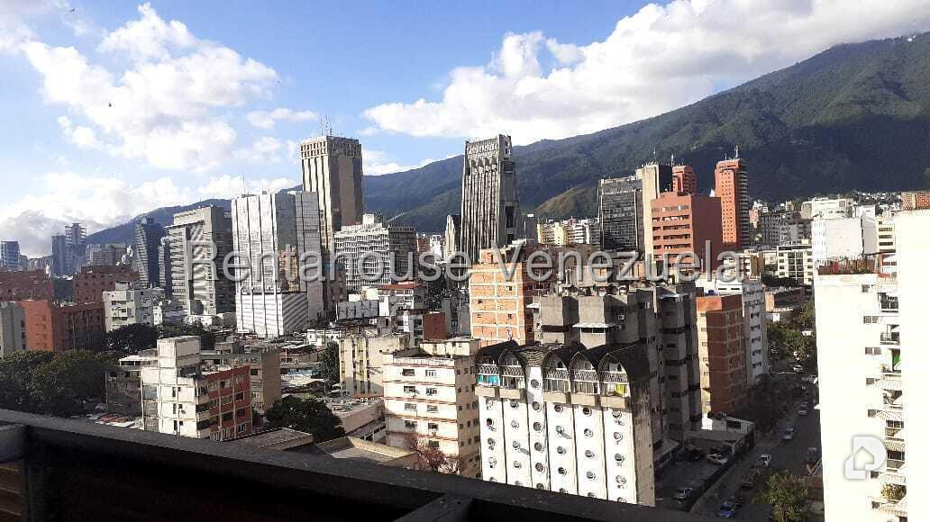Oficina en Sabana Grande, Caracas – 30
