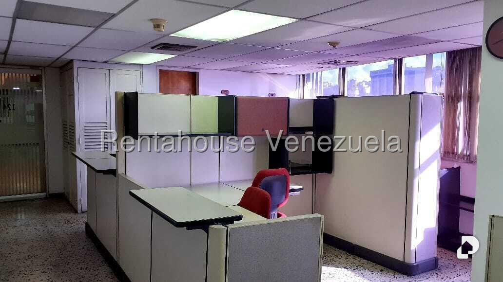 Oficina en Sabana Grande, Caracas – 13