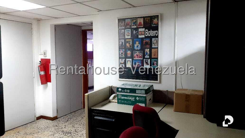 Oficina en Sabana Grande, Caracas – 19