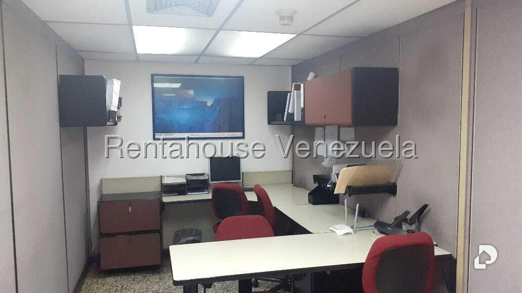 Oficina en Sabana Grande, Caracas – 18