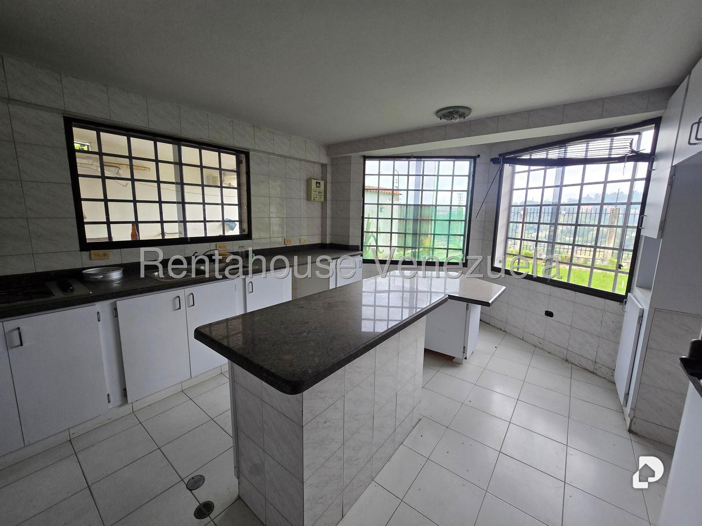 Casa en El Hatillo, Caracas – 14