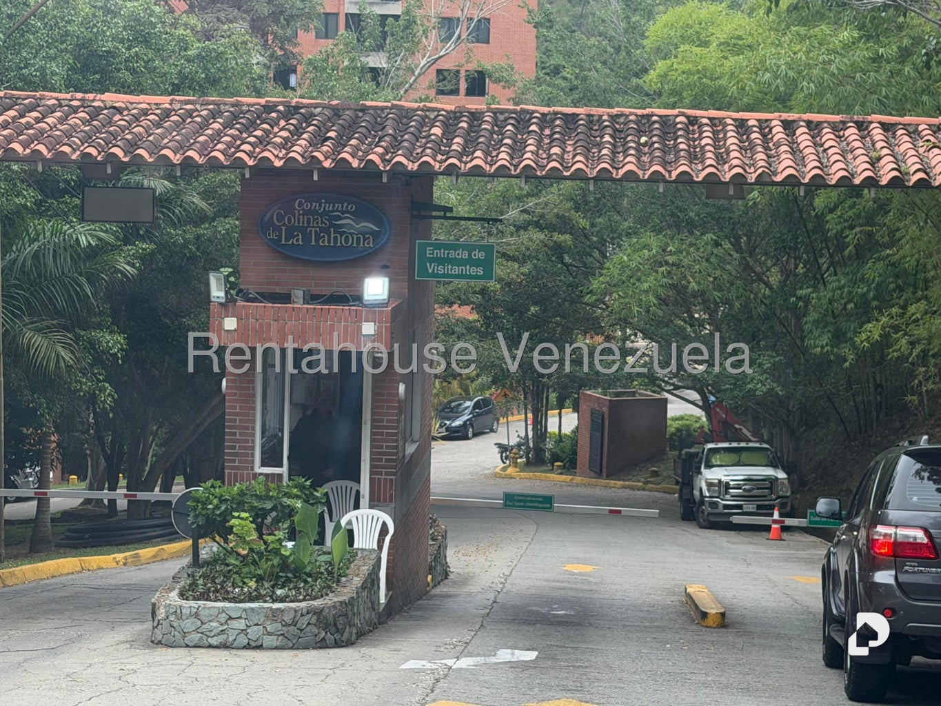 Apartamento en Colinas de La Tahona, Caracas – 1