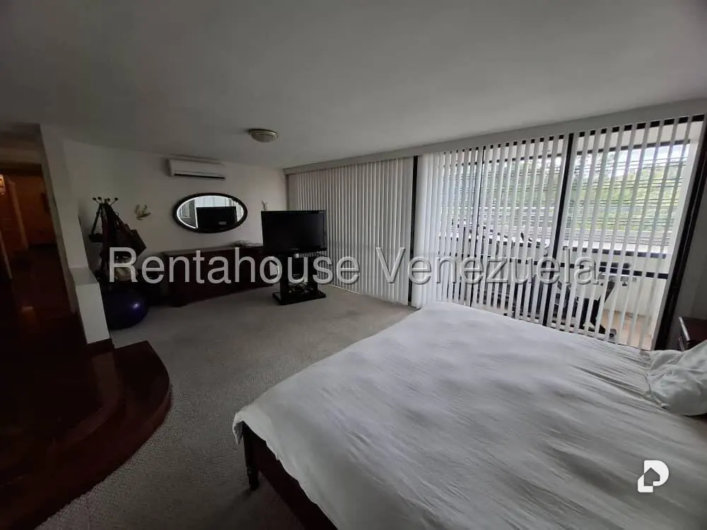 Apartamento en Las Esmeraldas, Caracas – 30