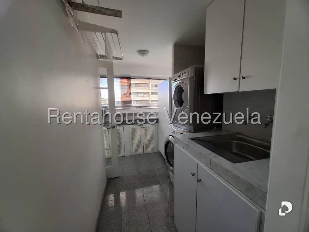Apartamento en Las Esmeraldas, Caracas – 18
