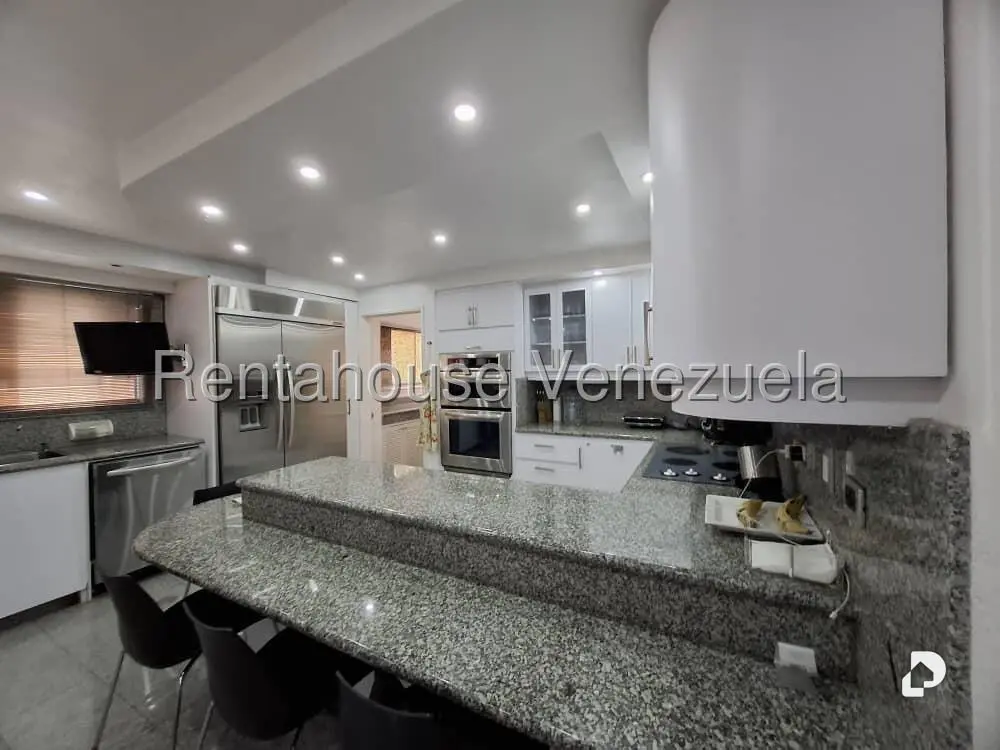 Apartamento en Las Esmeraldas, Caracas – 15