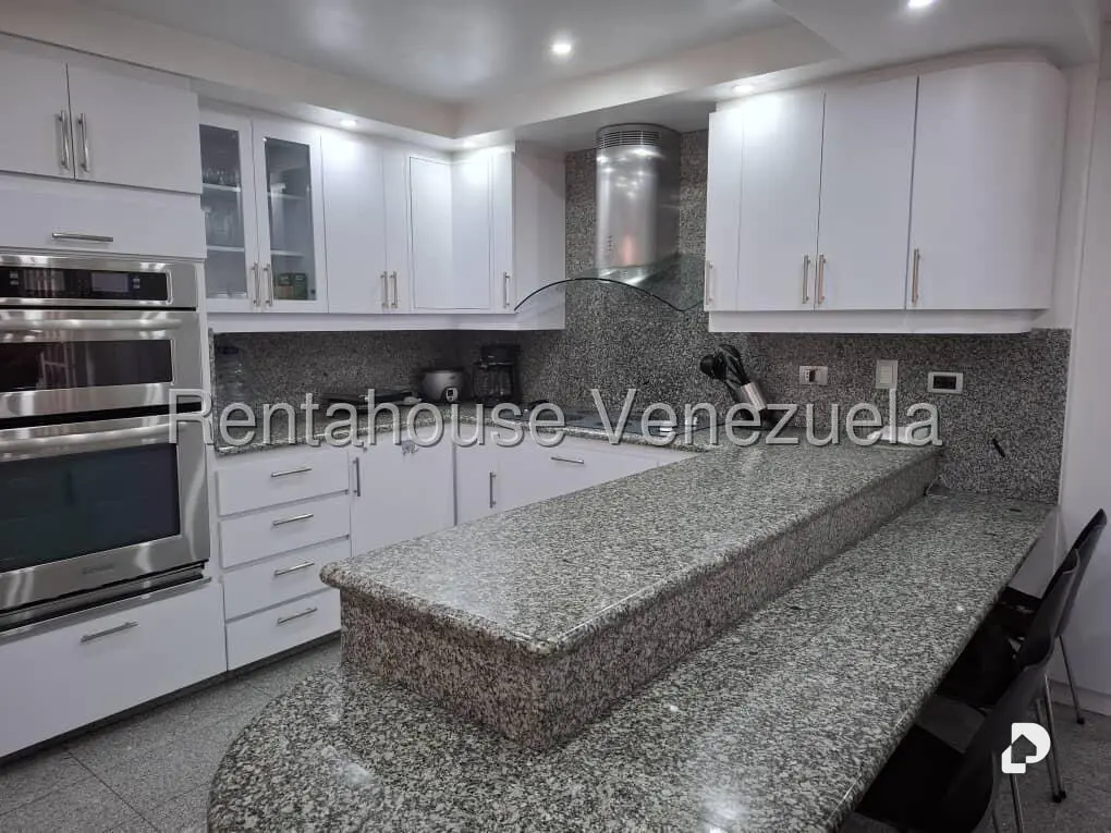 Apartamento en Las Esmeraldas, Caracas – 13