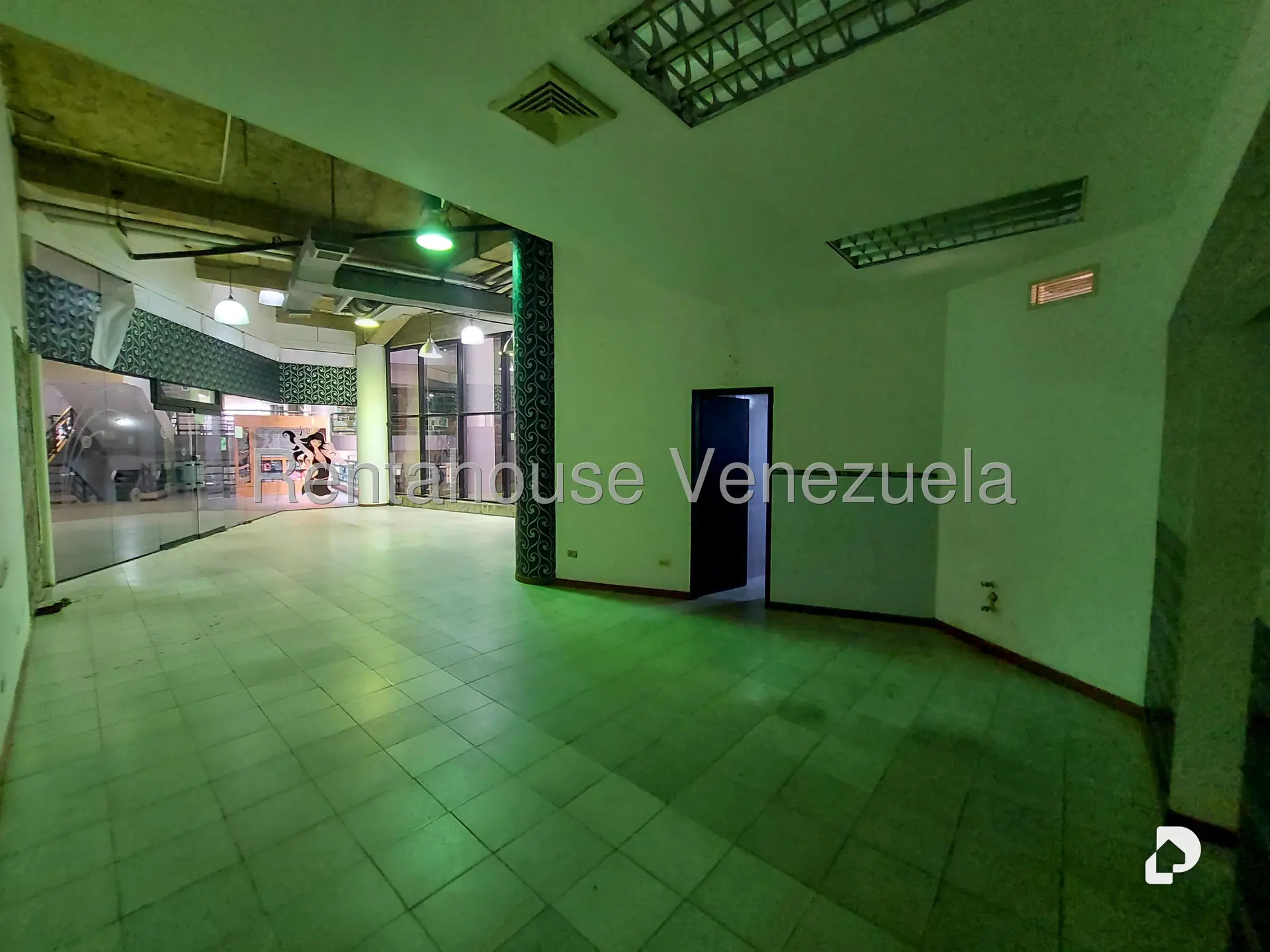 Local comercial en Terrazas del Ávila, Caracas – 5