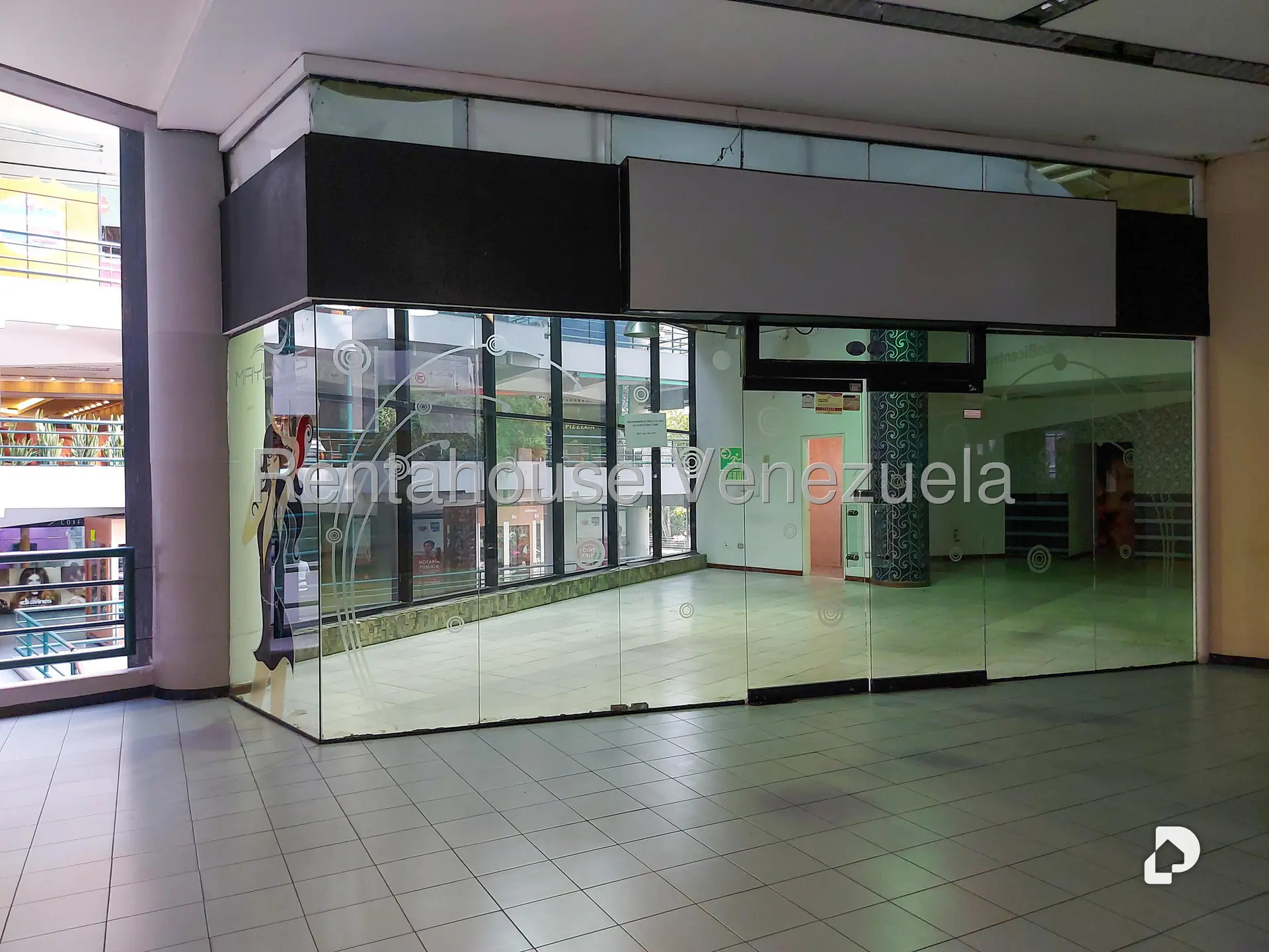 Local comercial en Terrazas del Ávila, Caracas – 9