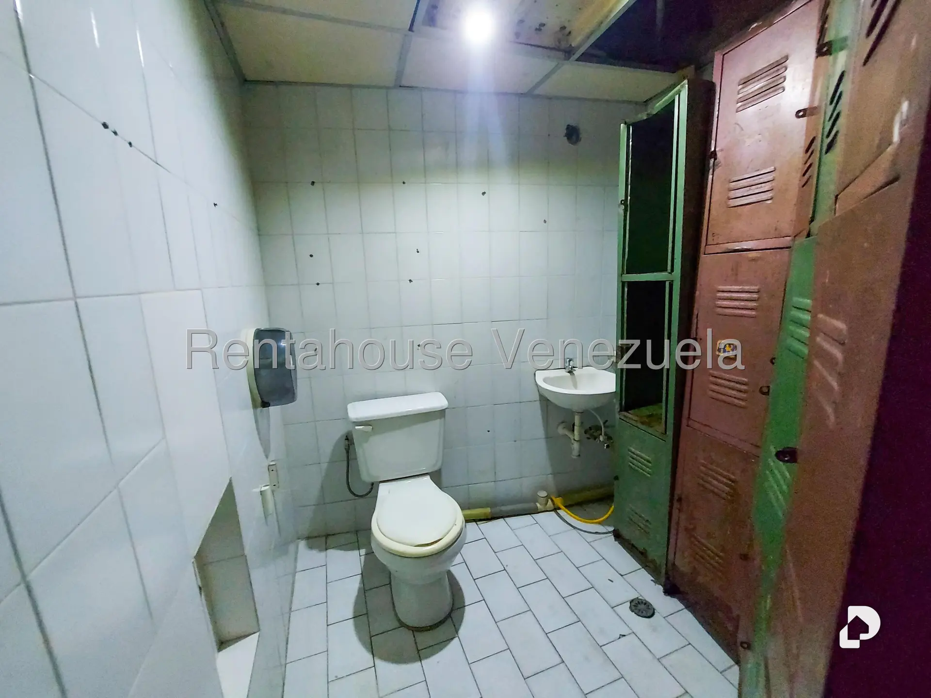 Local comercial en Terrazas del Ávila, Caracas – 12