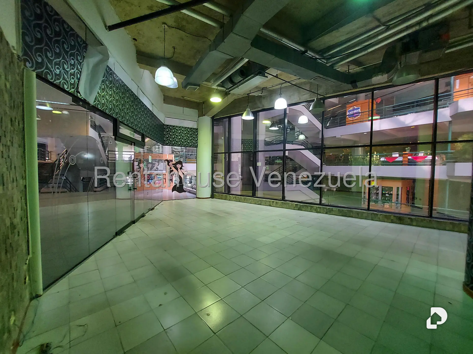 Local comercial en Terrazas del Ávila, Caracas – 3