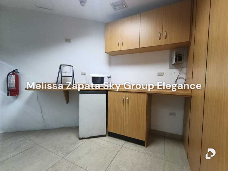 Oficina en Parral Plaza SEMI AMOBLADA Y EQUIP, Barquisimeto – 11