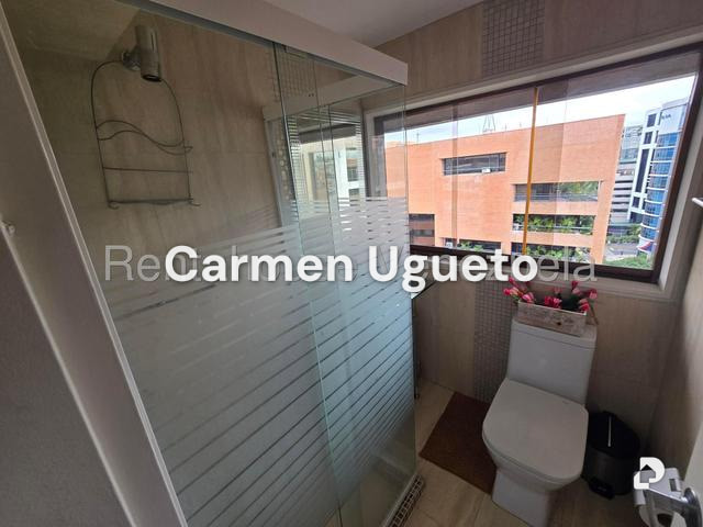 Apartamento en El Rosal, Caracas – 13