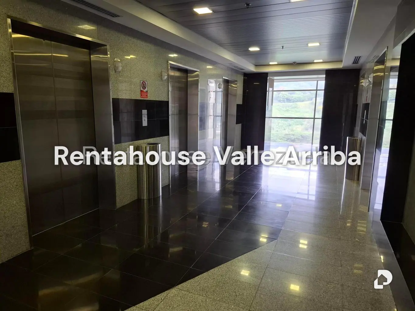 Local comercial en Macaracuay, Caracas – 20