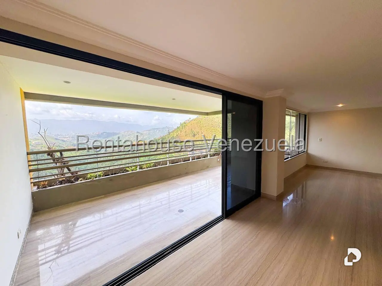 Apartamento en Lomas de La Lagunita, Caracas – 3