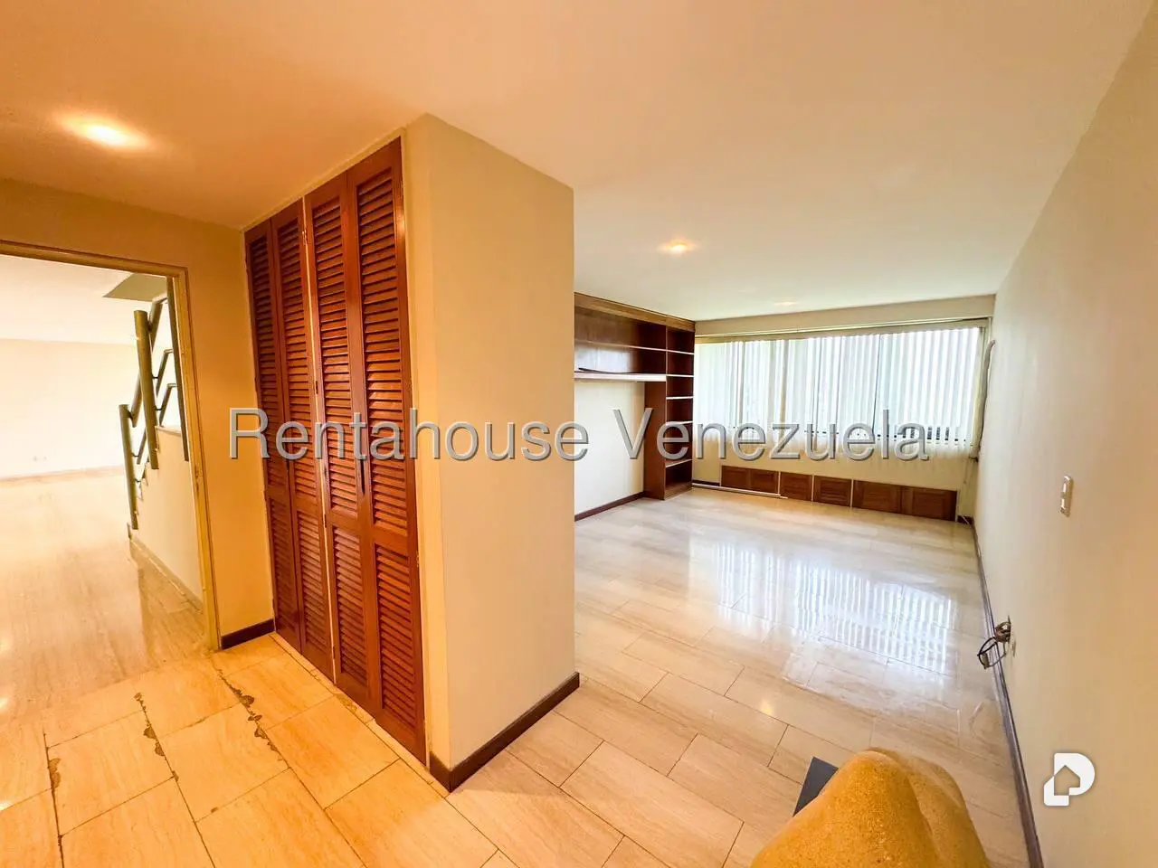 Apartamento en Lomas de La Lagunita, Caracas – 23