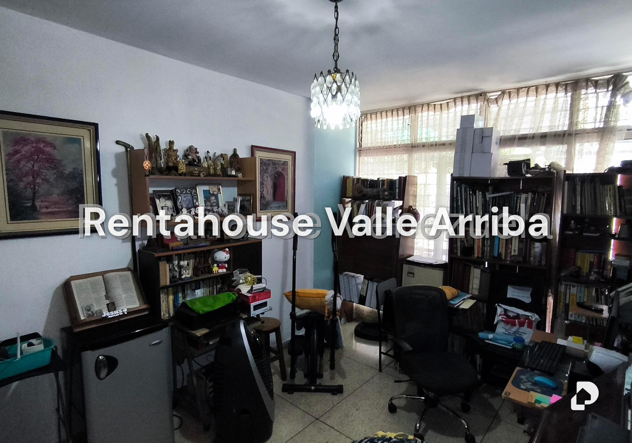 House in La California Sur, Caracas – 19