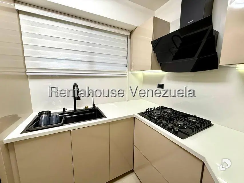 Apartamento en El Rosal, Caracas – 4