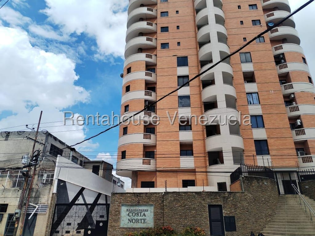 Apartamento en Ciudad Jardín Mañongo, Naguanagua - 1
