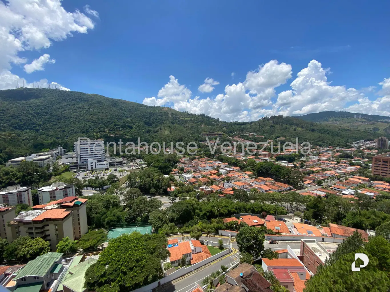 Apartamento en Las Esmeraldas, Caracas – 12