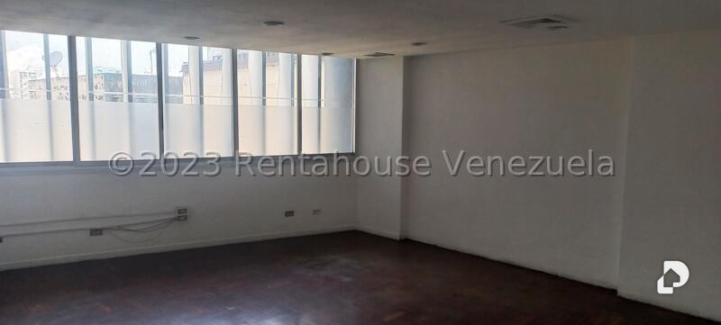 Oficina en Parroquia Catedral, Caracas – 18