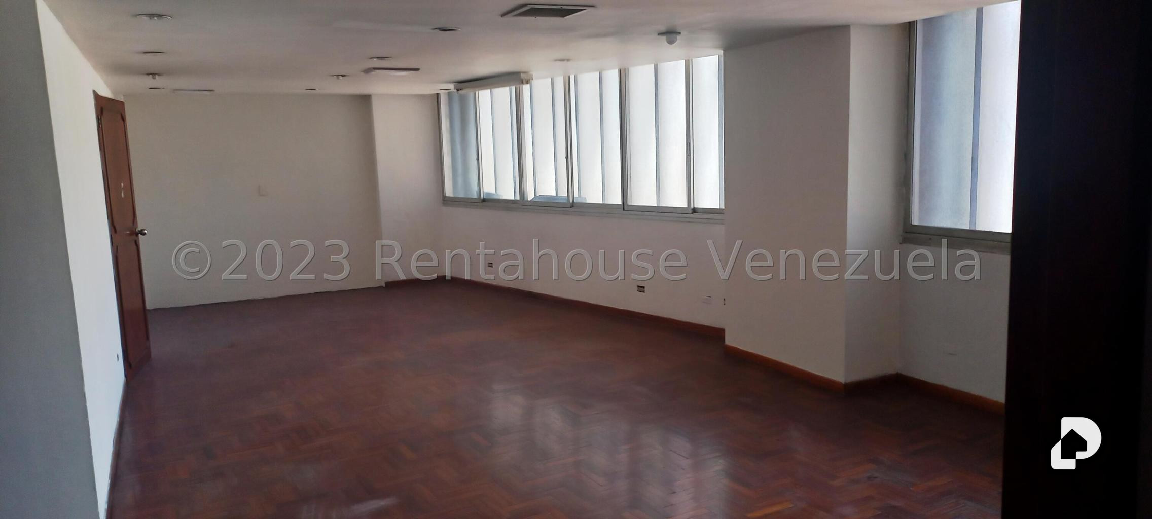 Oficina en Parroquia Catedral, Caracas – 16
