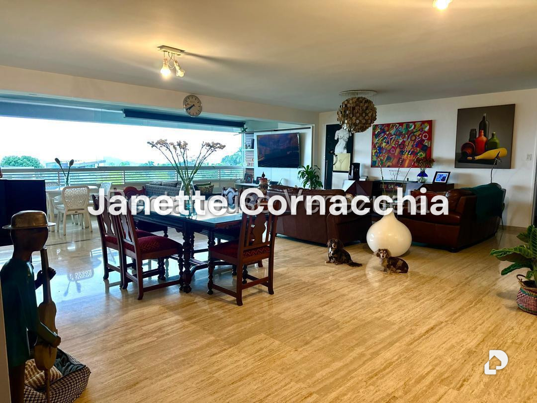 Apartamento en Altamira, Caracas – 25