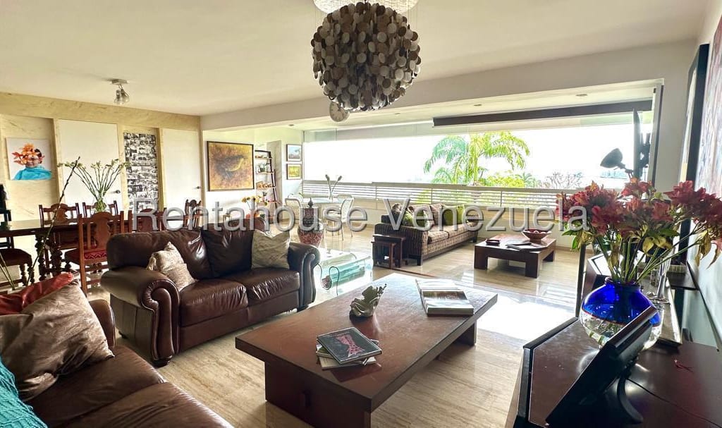 Apartamento en Altamira, Caracas - 1