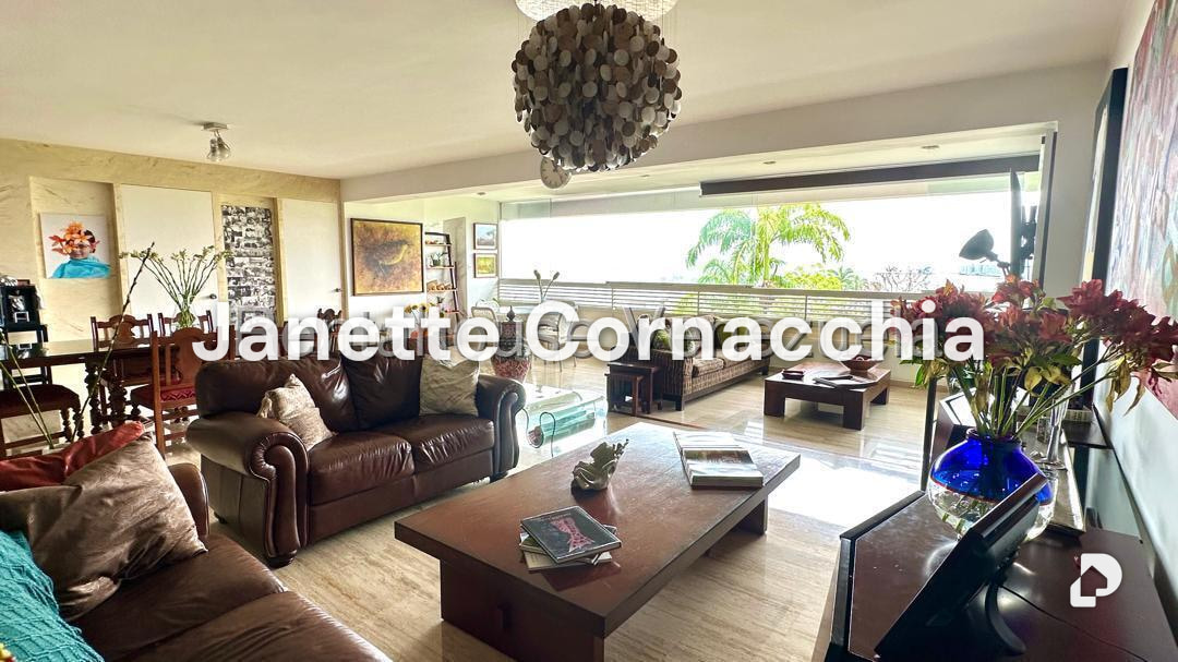 Apartamento en Altamira, Caracas – 1