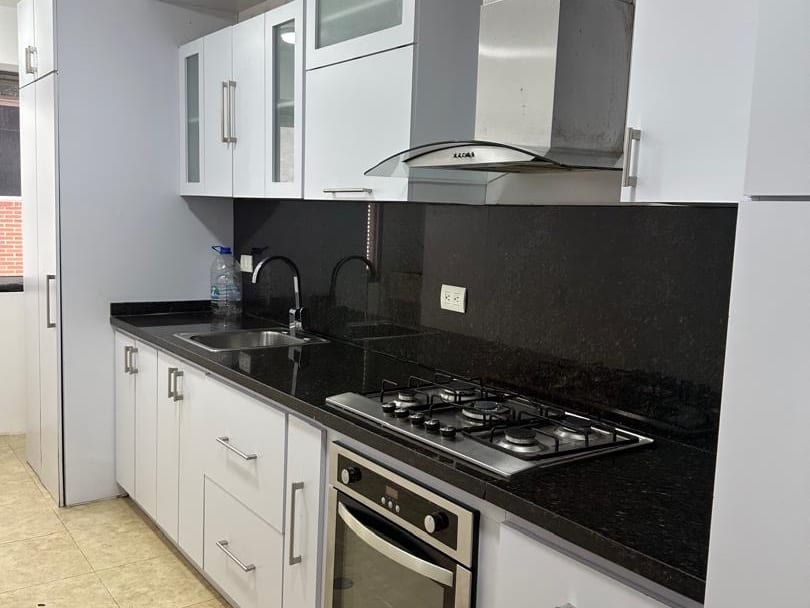 Apartamento en Los Dos Caminos, Caracas - 1