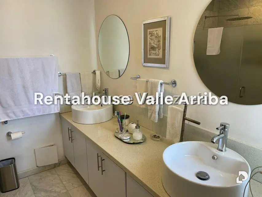Apartamento en Lomas de Las Mercedes, Caracas – 24