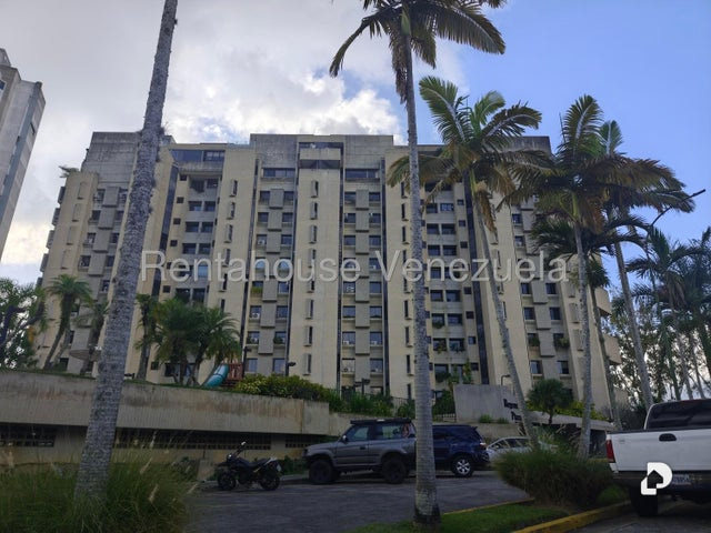 Apartamento en Los Naranjos, Caracas – 1